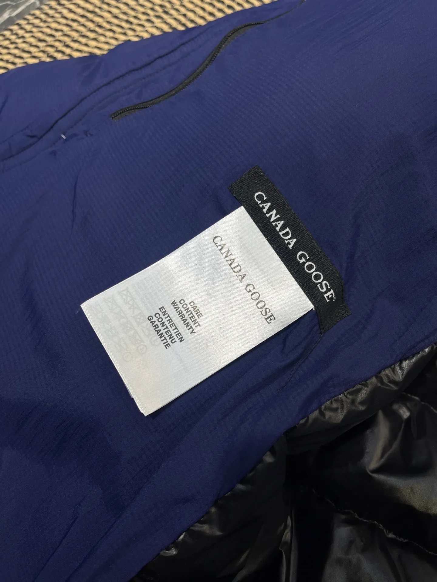 P960 Canada Goose down jacket, top version, warm and cold-proof, nice upper body effect, super light, Big Goose 5078 model, Canada Goose 5078m model, loe, men's short hooded, lightweight style.  size：s-xxl